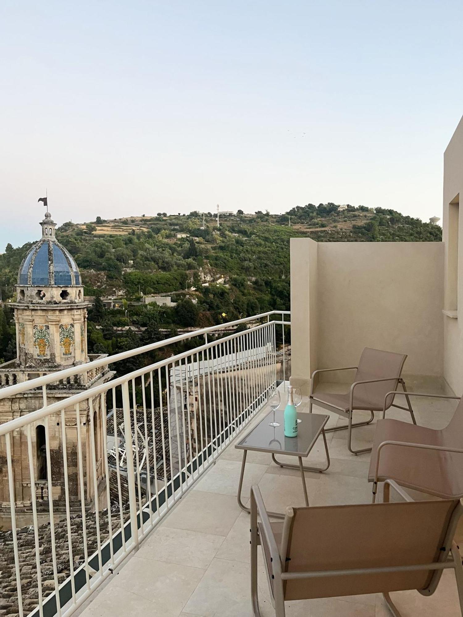 La Casa Di Irene - Suites Con Vista Ragusa Eksteriør billede