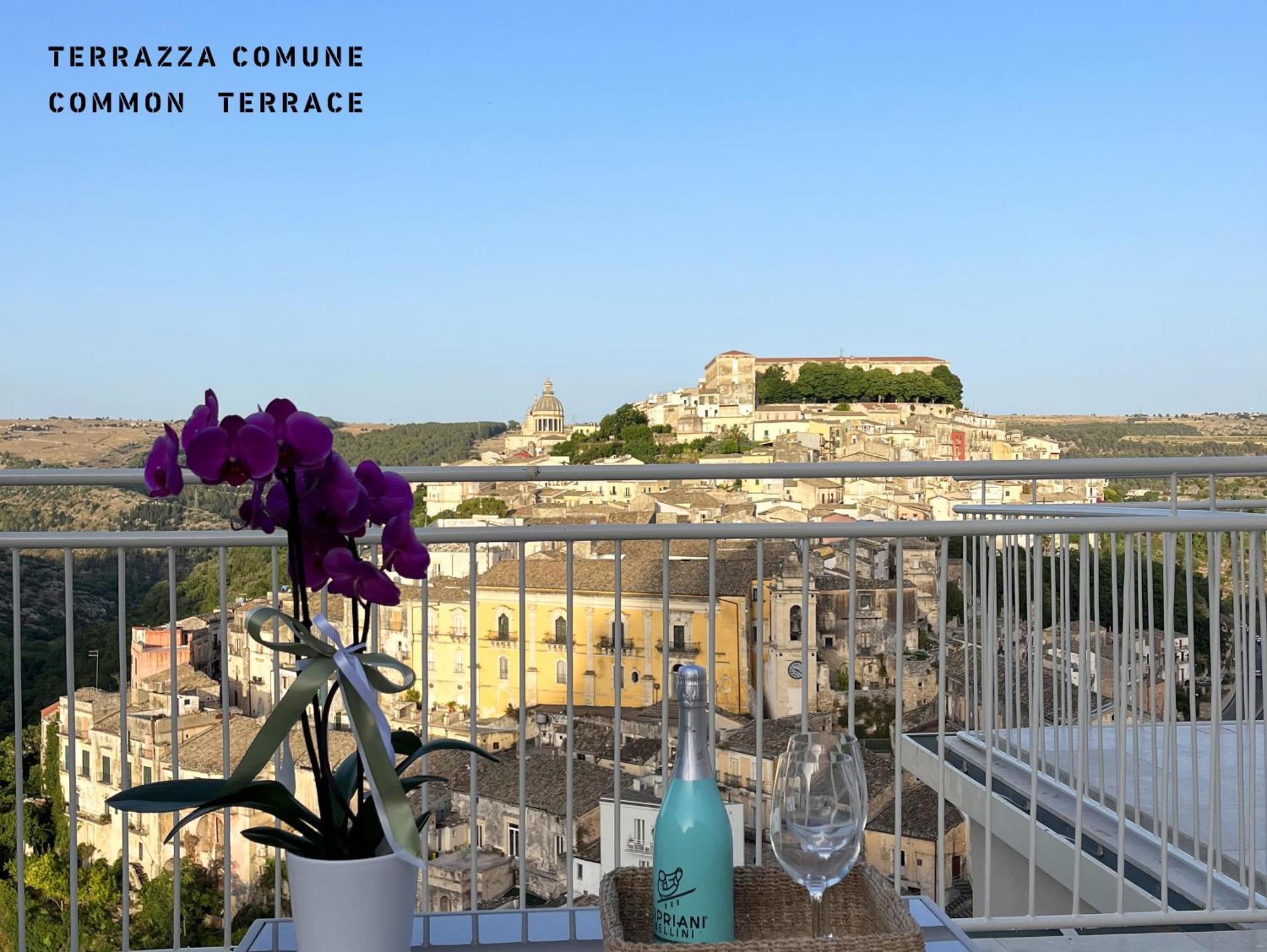 La Casa Di Irene - Suites Con Vista Ragusa Eksteriør billede